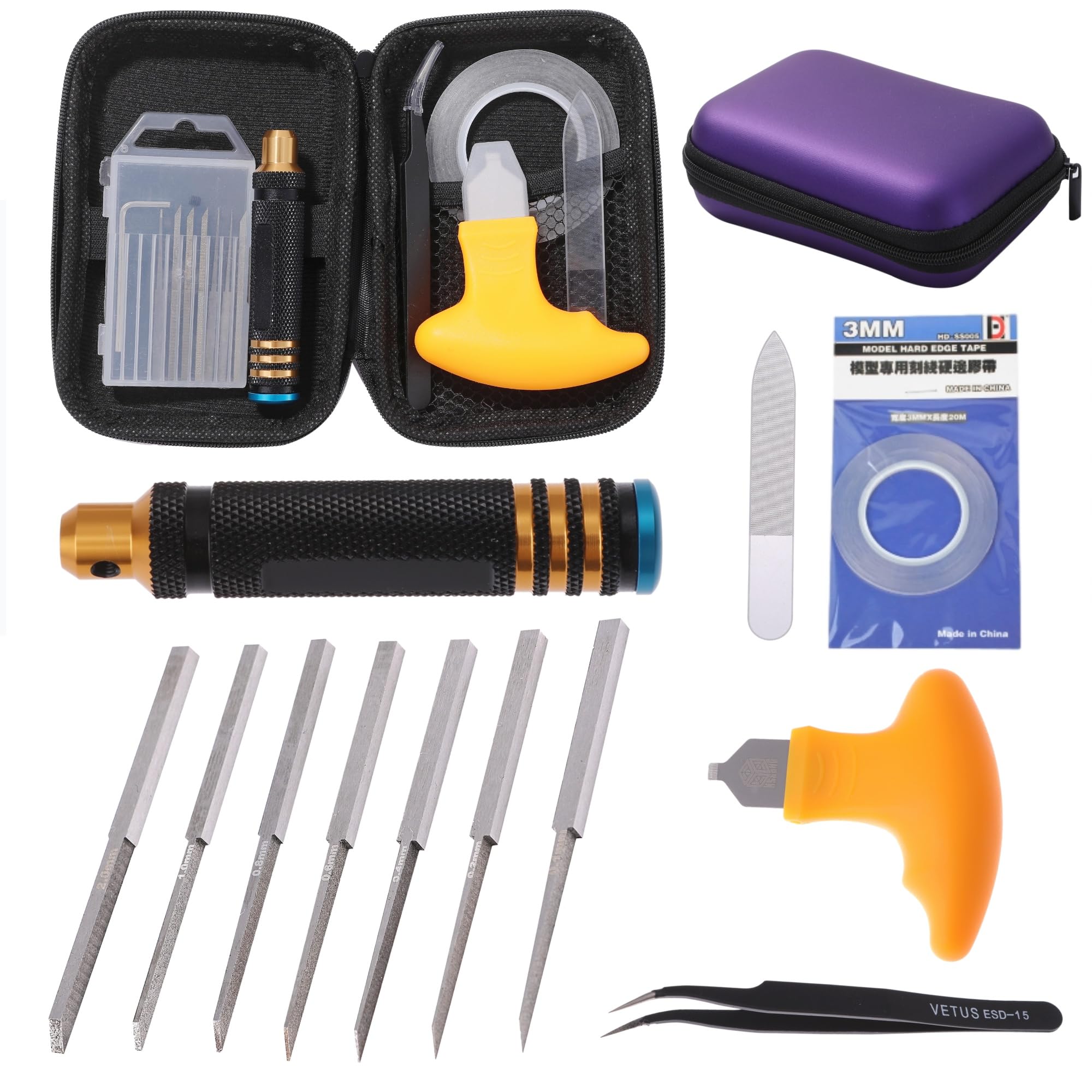 コレクションしていたエナメル塗装の美しいオープナー、栓抜き。28個